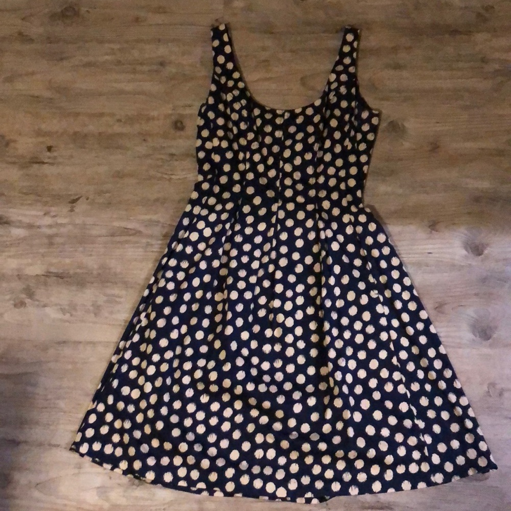 Sleeveless dress